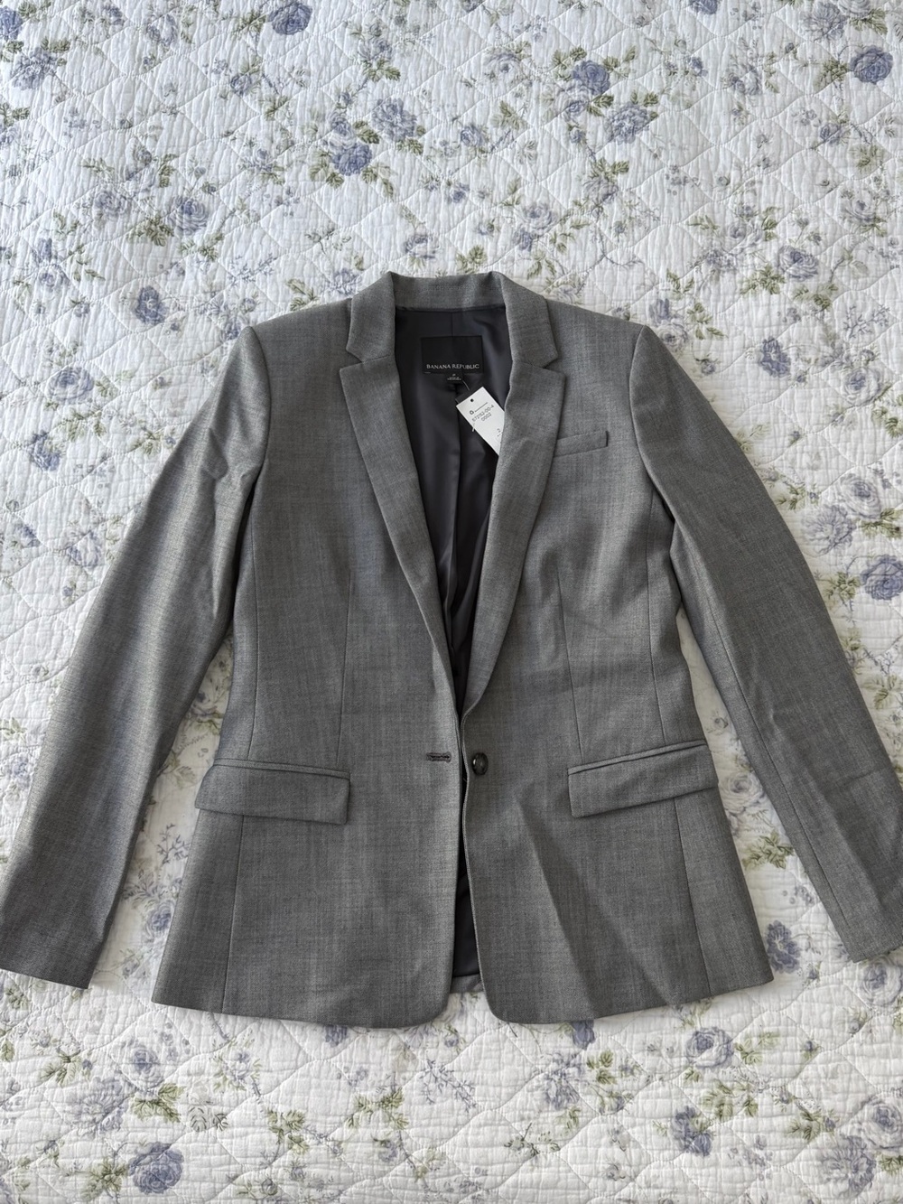 Banana Republic Women's Gray Tailored Blazer 95% Wool